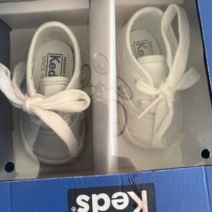 Keds. Baby 1month leather sneakers